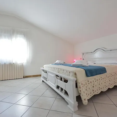 דירה Trilo_mina 4